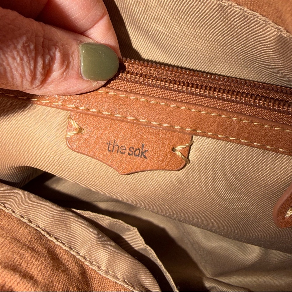 The Sak Huntley Leather Shoulder Bag - Picture 5 of 7